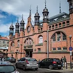 Old Town Rajska Apartman