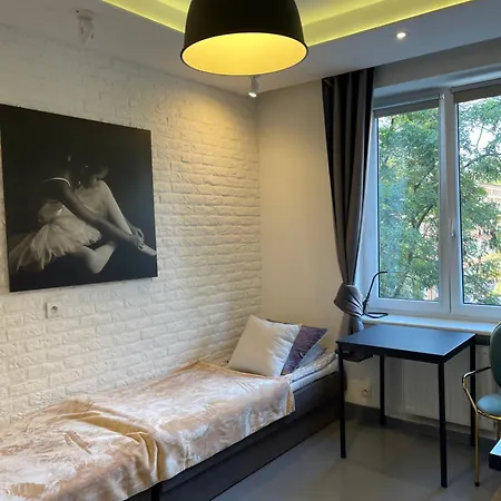 Old Town Rajska Apartman *